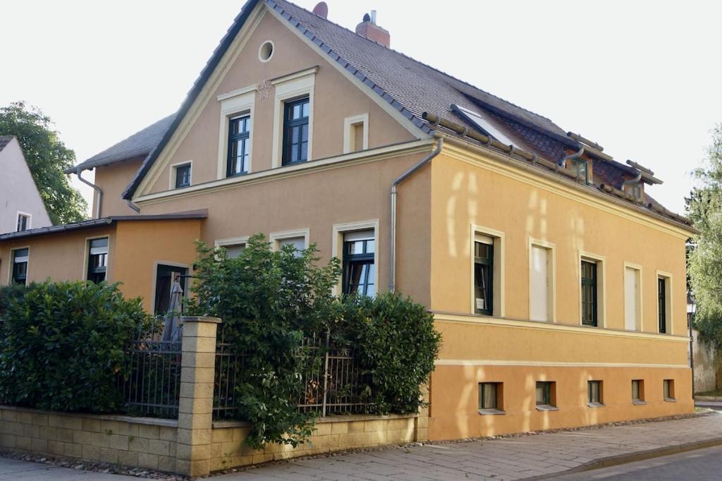 "Ferienwohnung Am Schloss" - Ferienwohnung Mit Blick Auf Das Barbyer Schloss, 5 Gehminuten Bis Zur Elbe 외부 사진